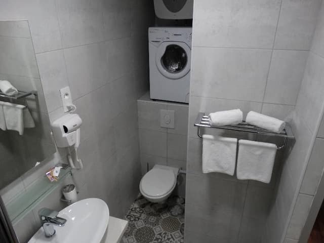 APARTMENT CAPACITY 2