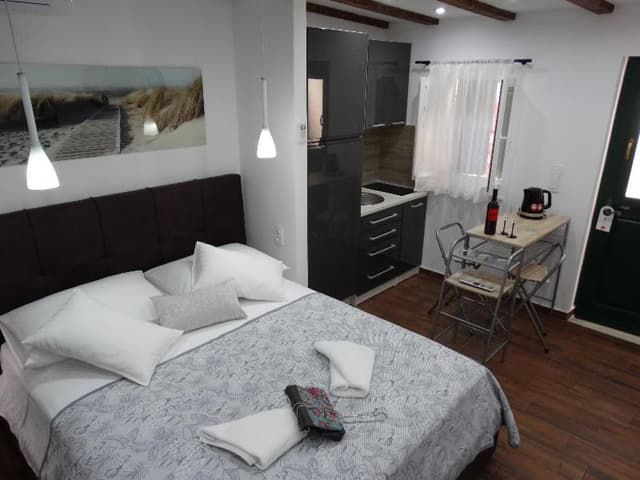 APARTMENT CAPACITY 2
