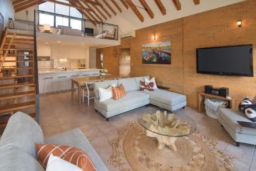 Three Bedroom Villa with Loft (sleeps 10)