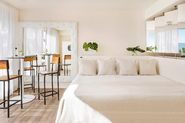 SUITE GARDEN VIEW