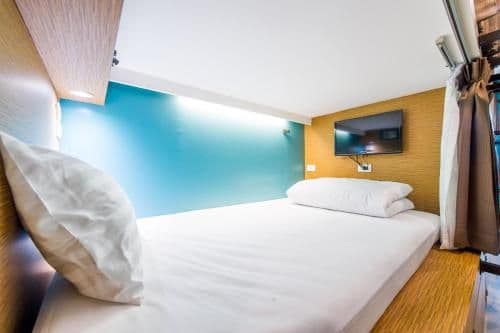 Bed in 8-Bed Mixed Dormitory Room