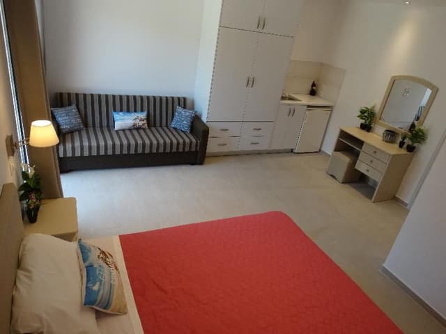 APARTMENT SUPERIOR