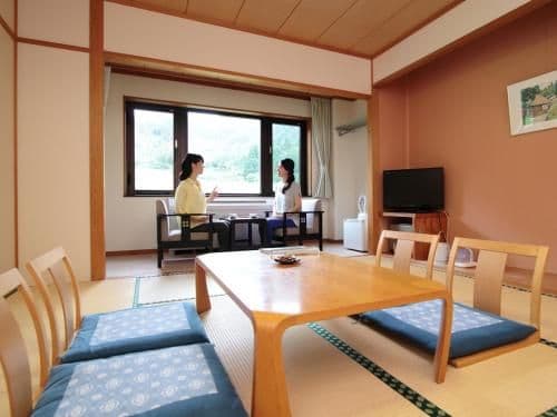 Japanese-Style Quadruple Room (10tatami)