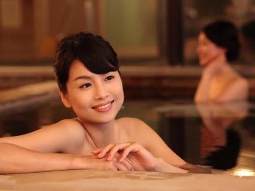 Japanese-Style Quadruple Room (10tatami) Lift Passes Included