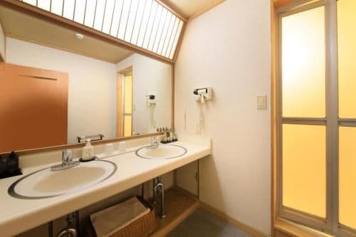 Deluxe Japanese-Style Room