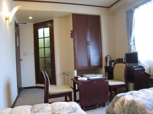 Economy Twin Room