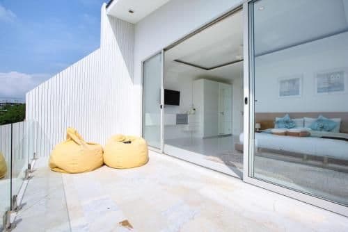 Villa with Sea View