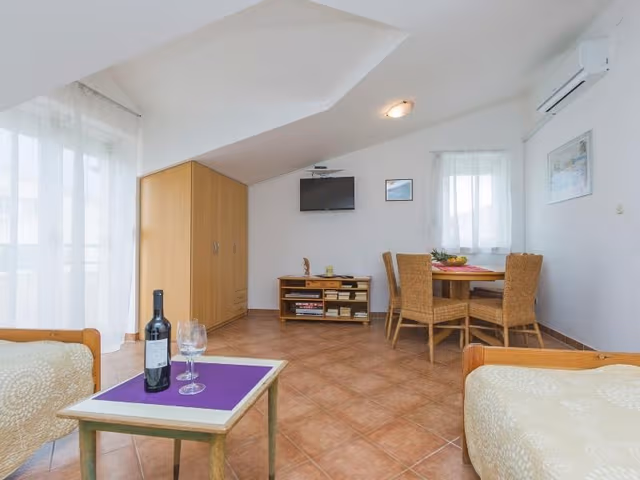 APARTMENT CAPACITY 4