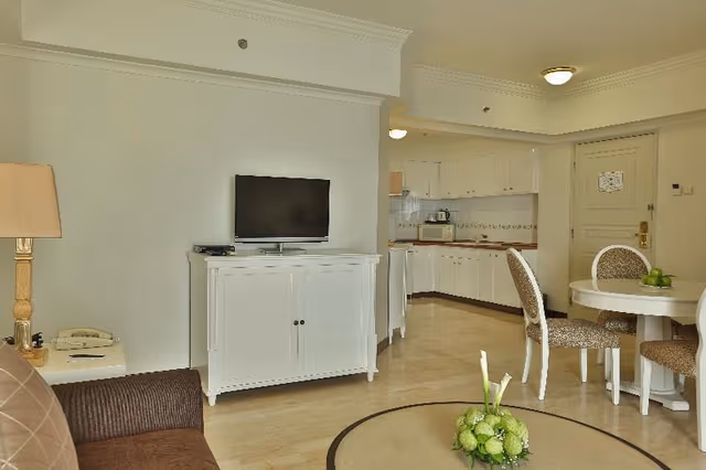 SUITE ONE BEDROOM
