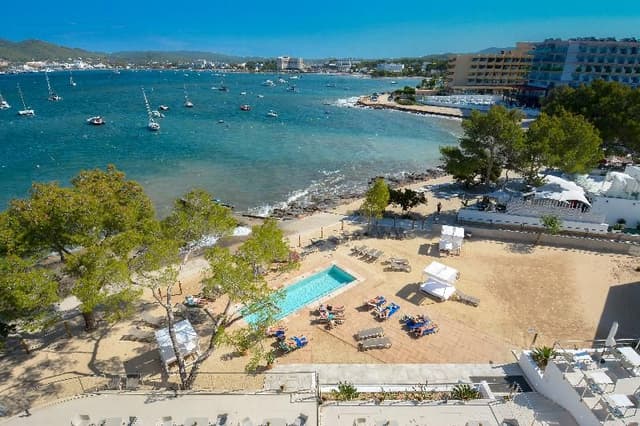 DOUBLE DELUXE SEA VIEW
