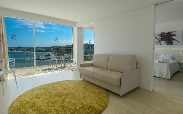 SUITE SEA VIEW CAPACITY 3
