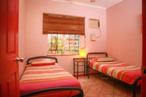 Deluxe Twin Room with Shared Bathroom
