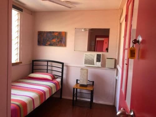 Budget Single Room with Shared Bathroom