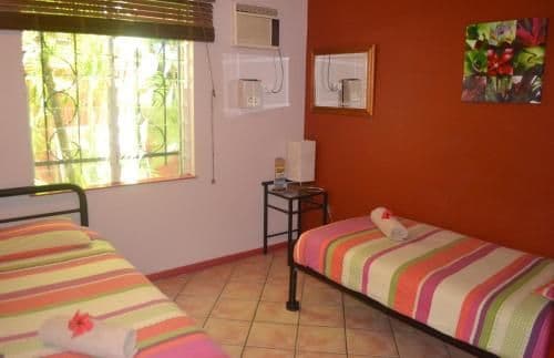 Deluxe Twin Room with Shared Bathroom