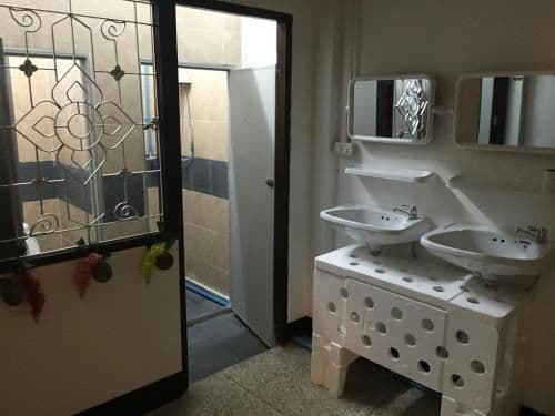 Bed in 12-Bed Mixed Dormitory Room with Air Conditioning