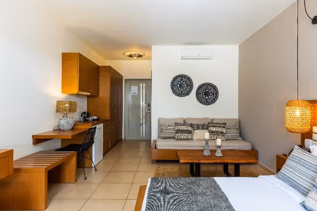 Double or Twin POOL VIEW