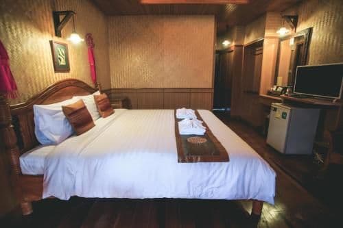 Superior Cottage