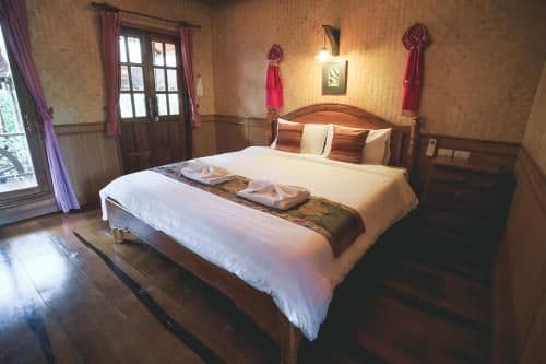 Superior Cottage