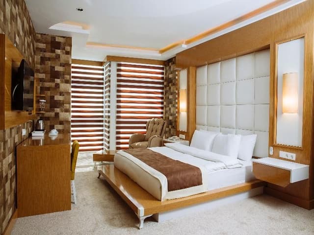 JUNIOR SUITE CITY VIEW