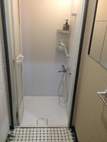 6-Bed Room with Shower