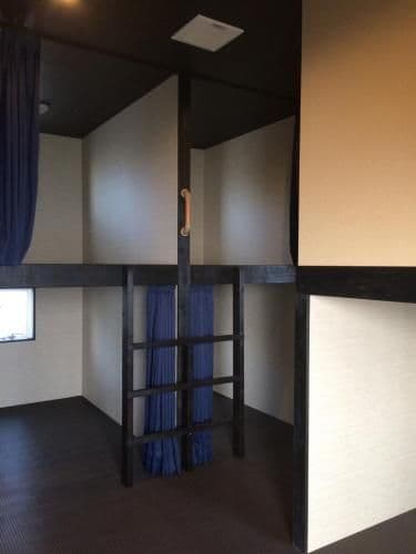6-Bed Room with Shower
