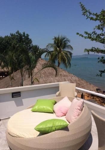Villa with Sea View