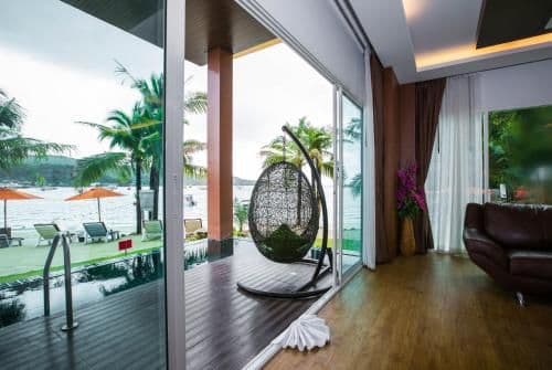 Luxury Double Room Beach Front with Pool