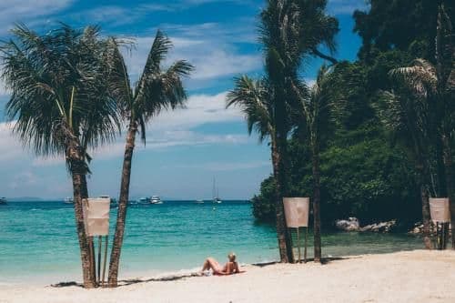Luxury Double Room Beach Front with Pool