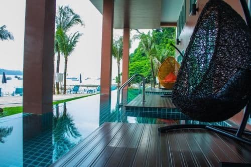 Luxury Double Room Beach Front with Pool