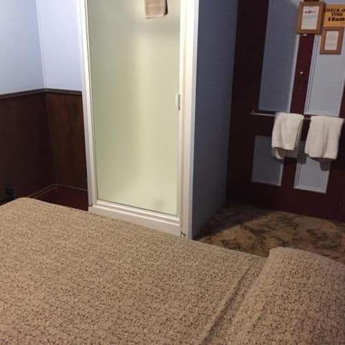 Budget Double Room with Shared Bathroom