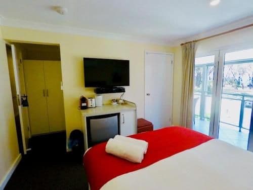 Queen Room with Balcony and Sea View (Adult only)