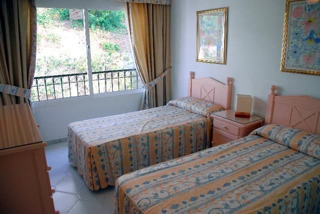 APARTMENT THREE BEDROOMS