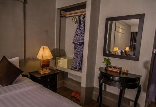 Deluxe Family Room