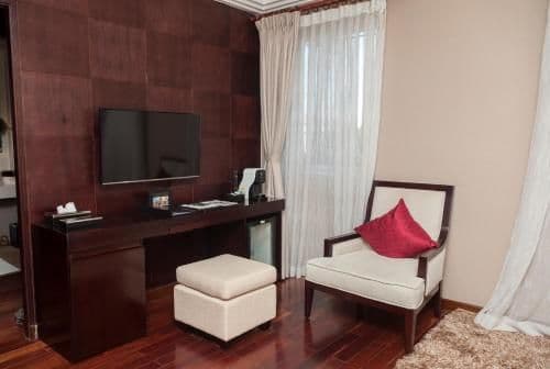 City Petite King Room