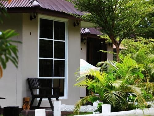 Bungalow with Garden View