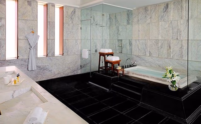 SUITE EXECUTIVE