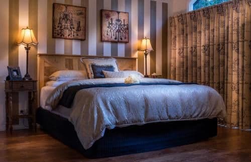 Cottage with Spa Bath