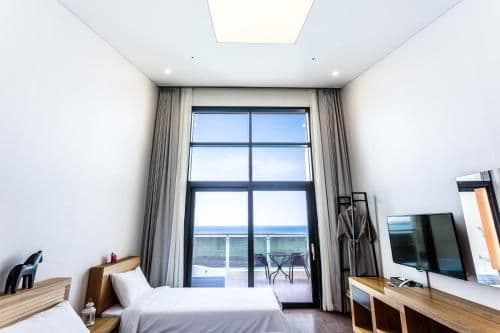 Deluxe Twin Room with Sea View