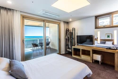 Deluxe Double Room with Sea View