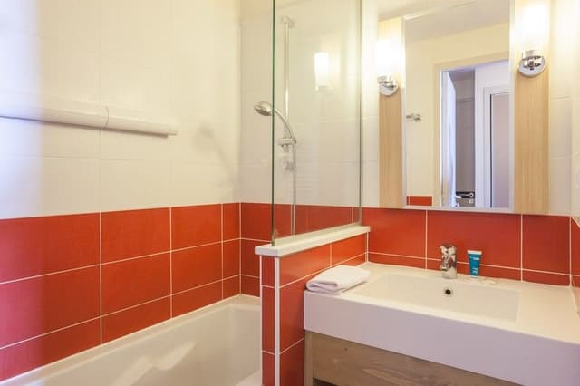 APARTMENT CAPACITY 4