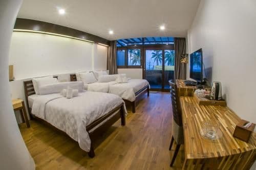 Triple Room with Sea View