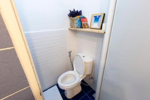 Queen Room with Shared Bathroom