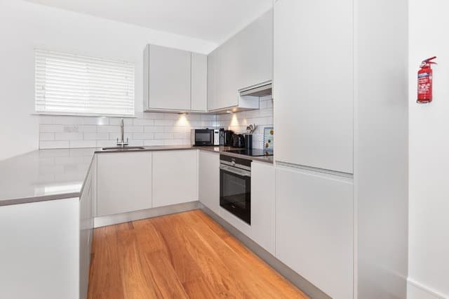 APARTMENT CAPACITY 4