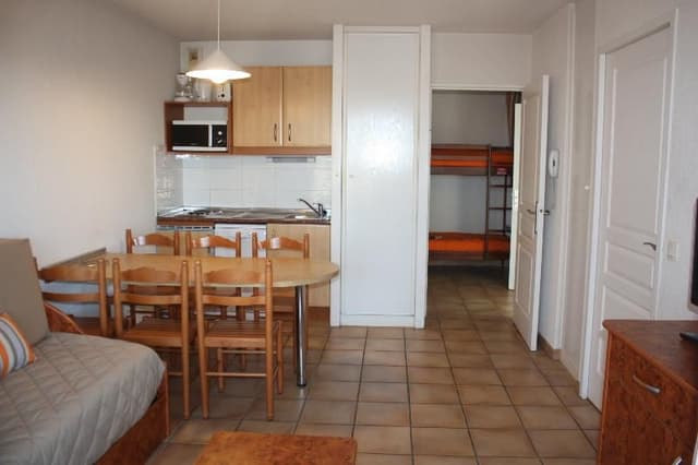 APARTMENT CAPACITY 6