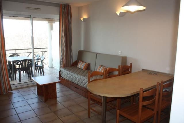 APARTMENT CAPACITY 6