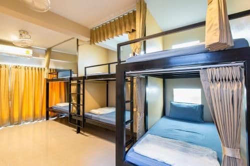 Bunk Bed in Mixed Dormitory Room