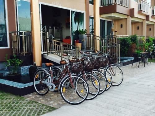 Deluxe Double Room (Free Round Trip Airport Transfer)
