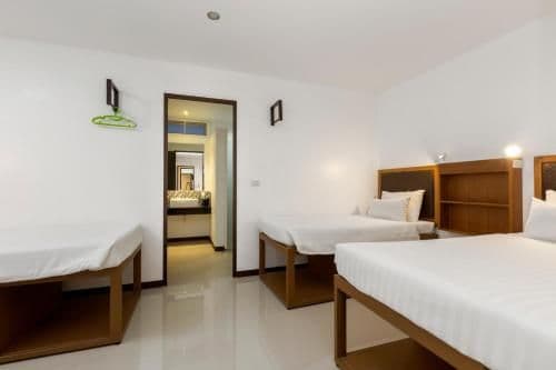 Deluxe Suite (6 Adults)