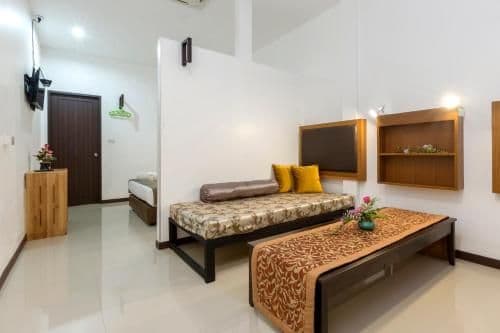 Two-Bedroom Apartment (10 adults + 5 child)
