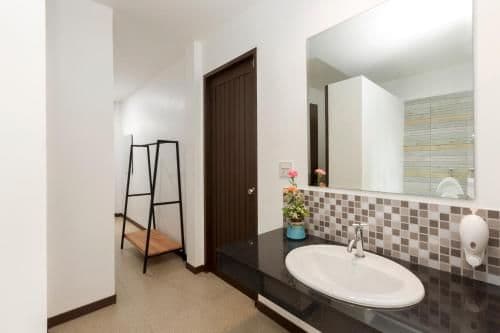 Two-Bedroom Apartment (10 adults + 5 child)